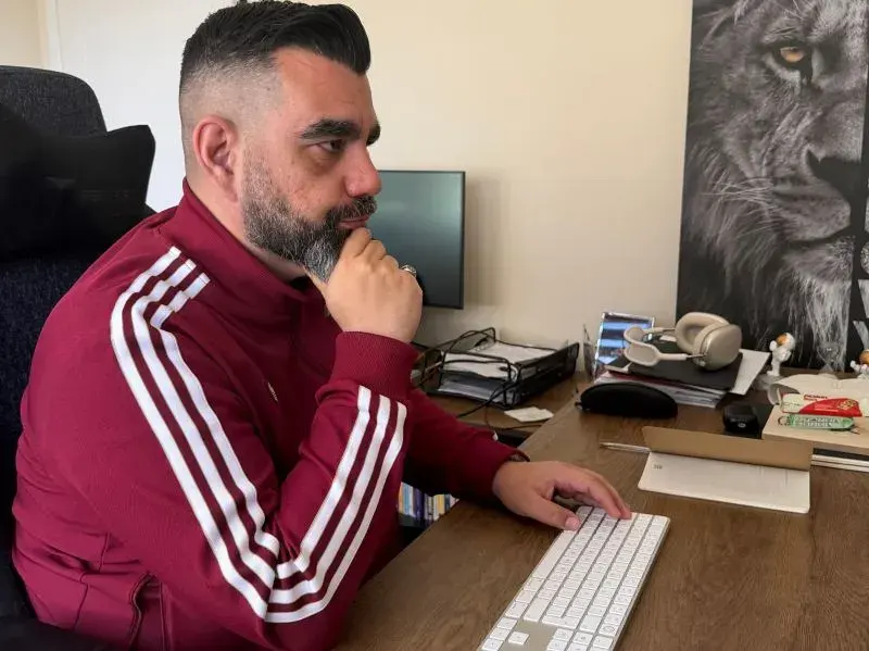 Marios Fakiolas at work